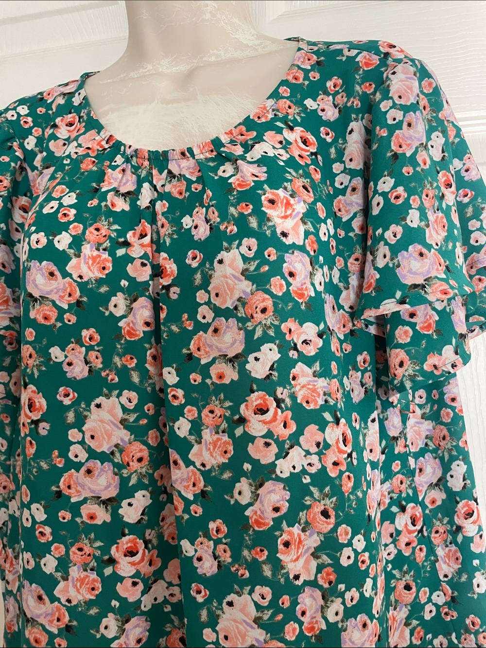 Pleione Teal Floral Short Sleeve Ruffle Blouse Large - Picture 2 of 5